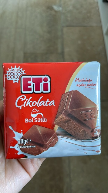 Eti Bol Sütlü Kare Çikolata