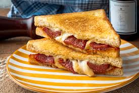 Kaşarlı Tost